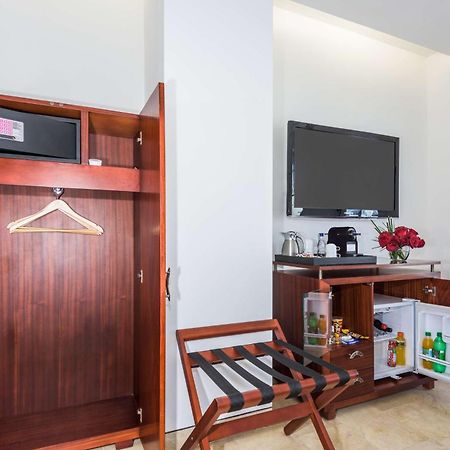 Hotel Nh Royal Urban Cartagena  Exterior foto