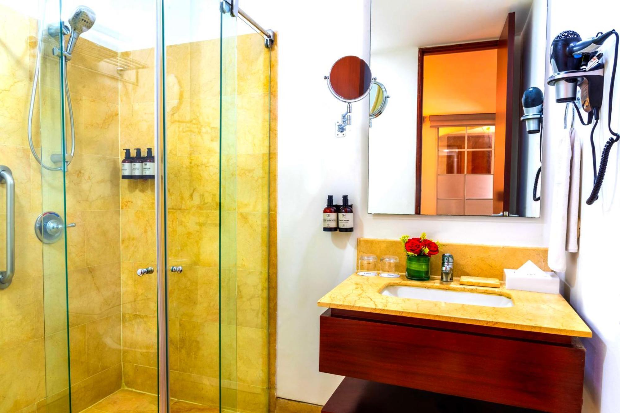 Hotel Nh Royal Urban Cartagena  Exterior foto