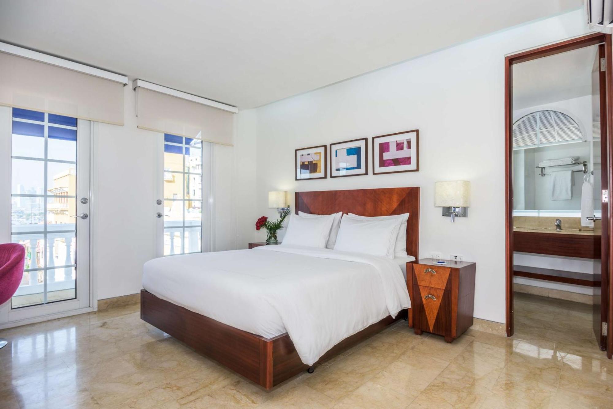 Hotel Nh Royal Urban Cartagena  Exterior foto